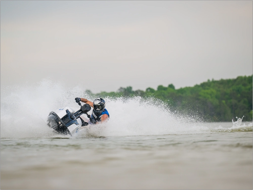 2026 Yamaha Superjet alt