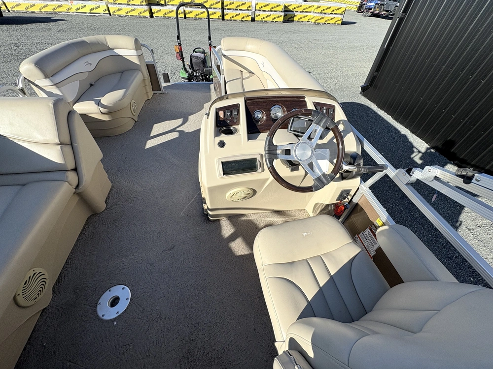 2012 Bennington Marine 20sl alt