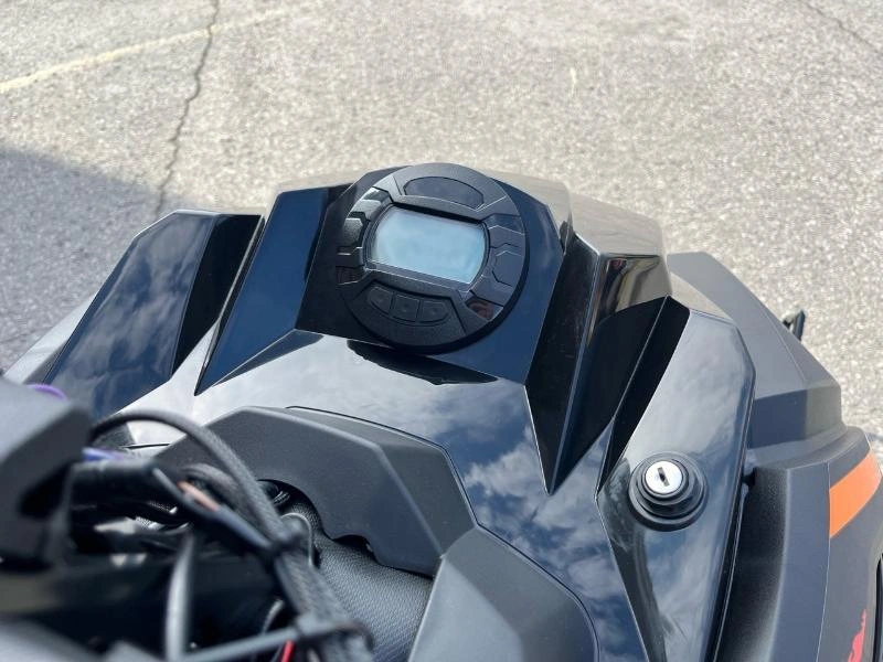 2025 Yamaha Sx Venom Mountain alt