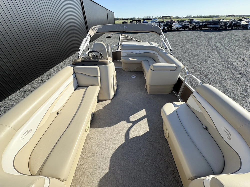 2012 Bennington Marine 20sl alt