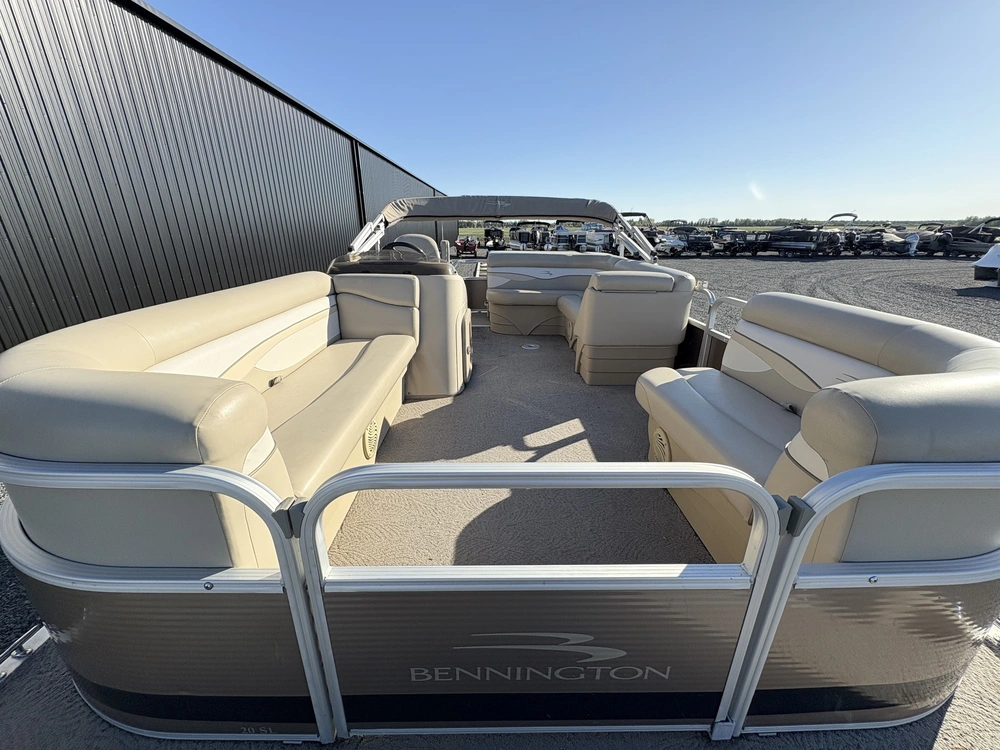2012 Bennington Marine 20sl alt