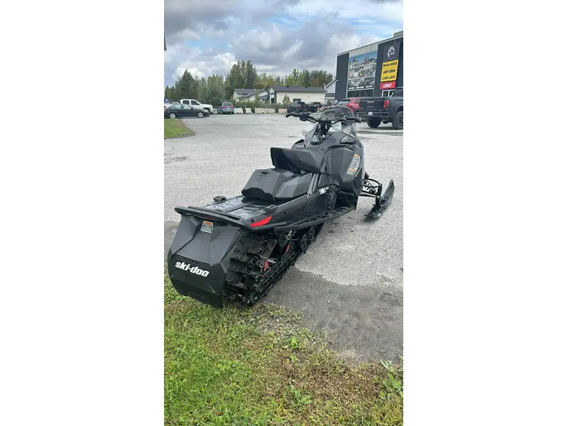 2023 Ski-Doo mxz blizzard850