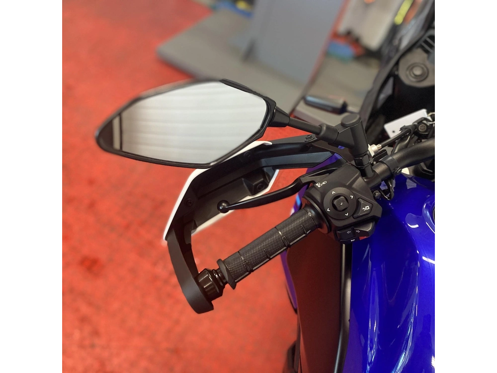 2025 Yamaha Tenere 700 alt