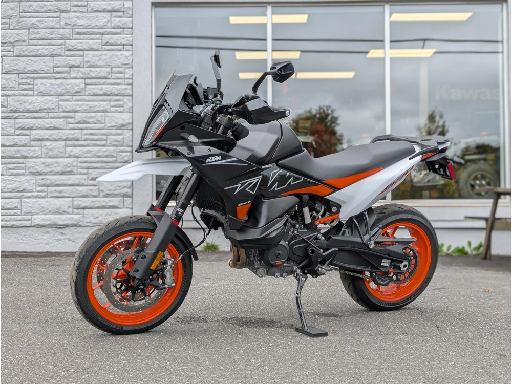 2024 Ktm 890 Smt | ⚡ Comparable Yamaha Mt-09 Tracer & Ducati Hypermotard 950 ⚡ | 🏍️ Rival Bmw F900xr & Triumph Tiger Sport 660 🏍️ alt