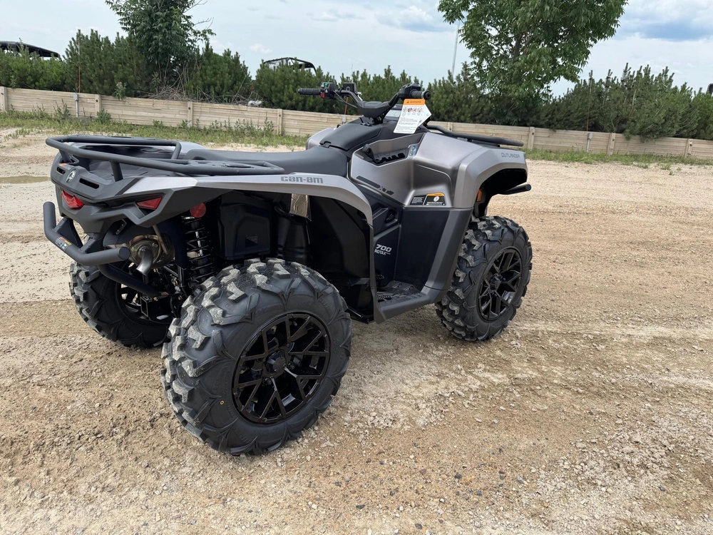 2026 Can-am Outlander Xt 700 alt