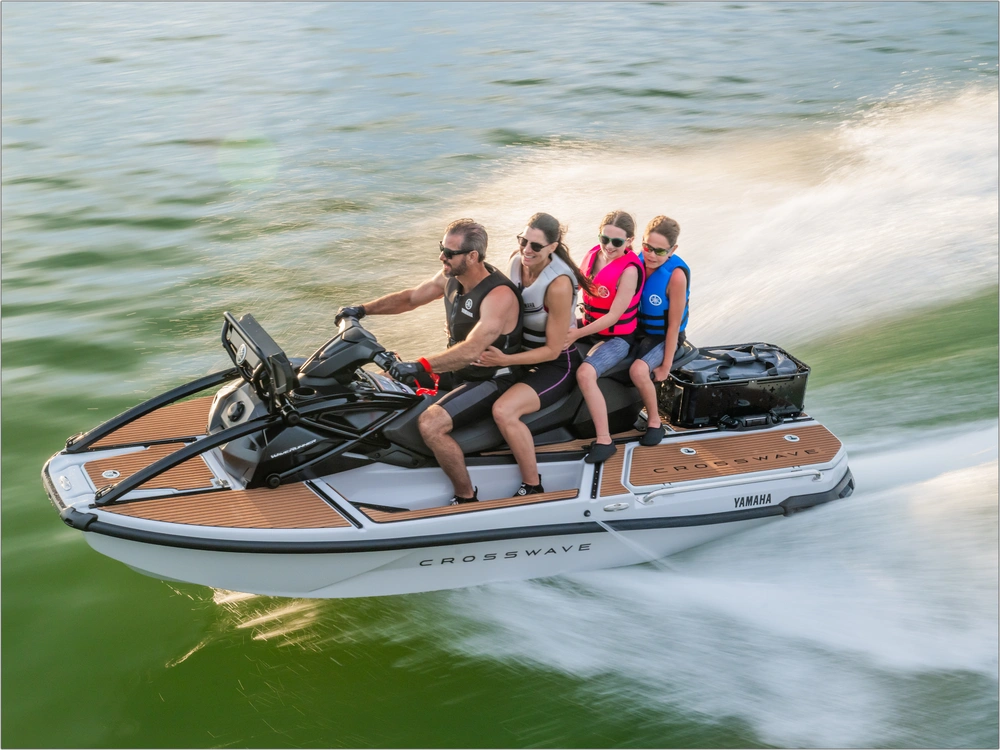 2026 Yamaha Crosswave alt