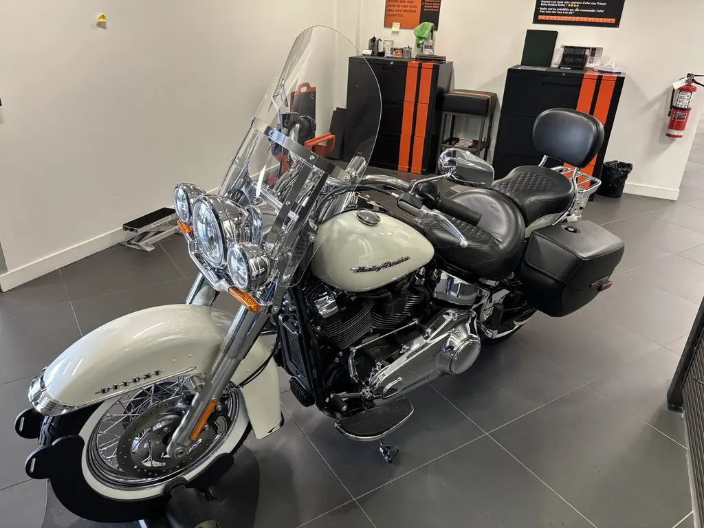 2019 Harley-Davidson FLDE Softail DeluxeFLDE