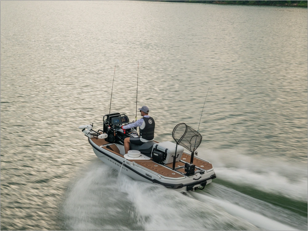 2026 Yamaha Crosswave alt