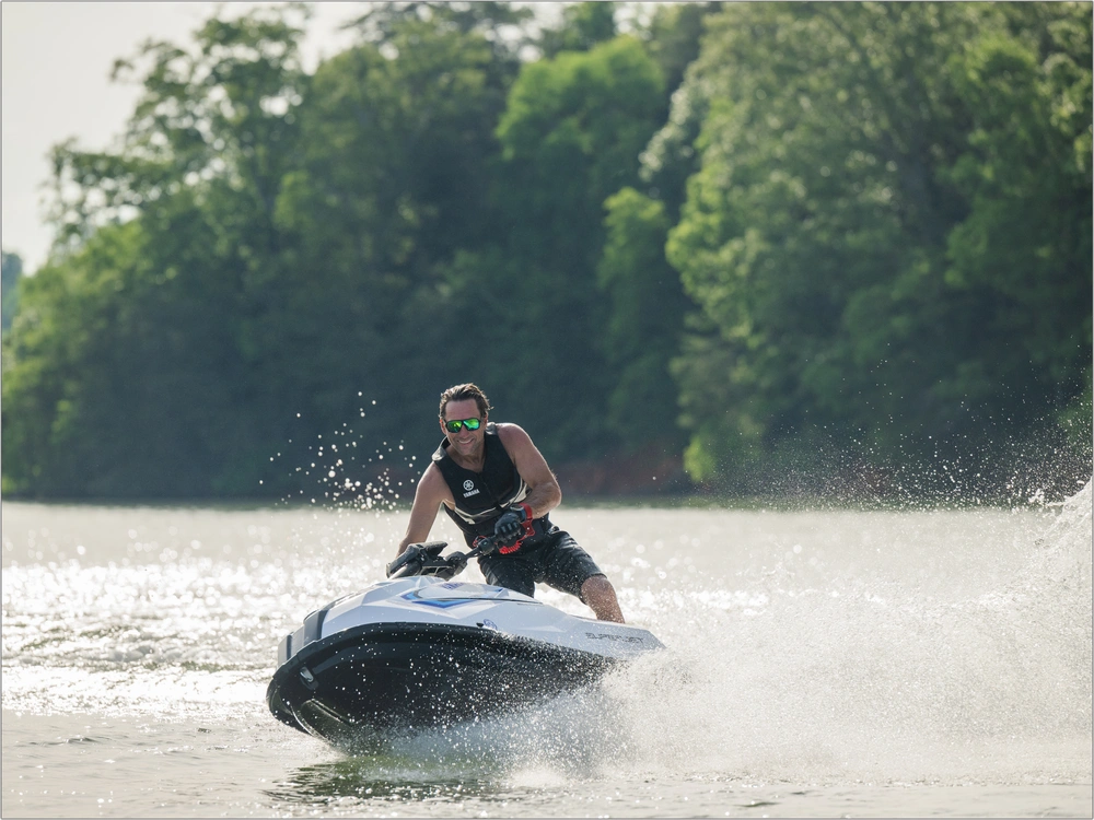 2026 Yamaha Superjet alt