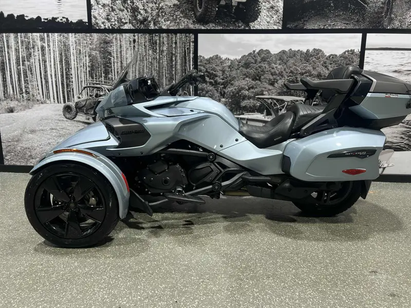2022 Can-Am SPYDER F3T LIMITED SE6 **BAS KILOMÉTRAGE!!**