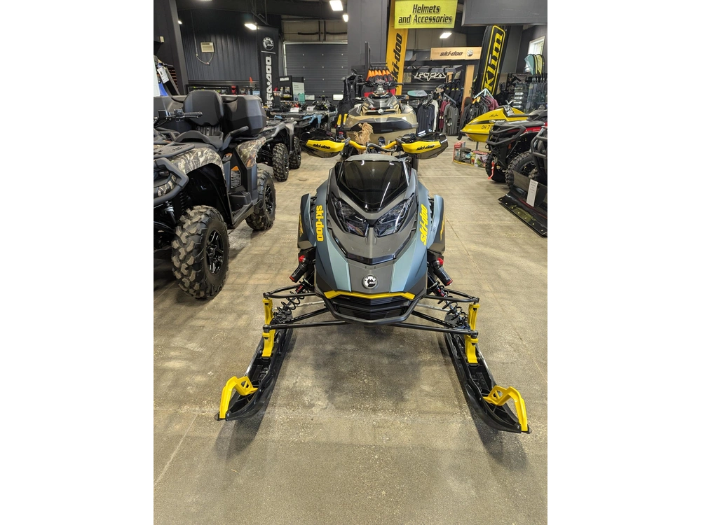 2026 Ski-doo Mxz Xrs 850 137 Ir 1.25 10.25 alt