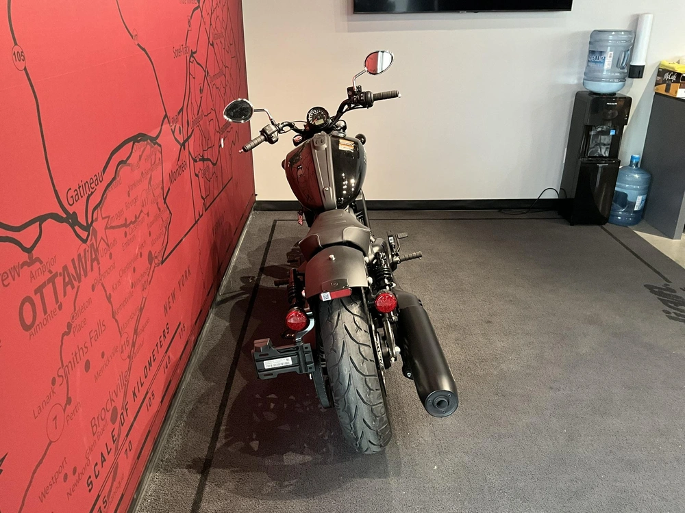 2025 Indian Motorcycle Scout Sixty Bobber alt