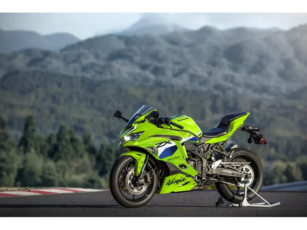 New 2026 Kawasaki NINJA ZX-4RR ABS in Laval - Laval Moto
