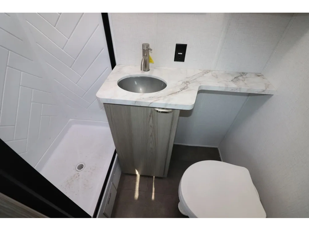 2024 Forest River Salem Toy 190rtk alt