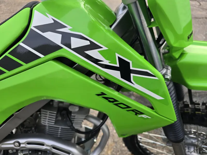 2025 Kawasaki KLX140 RF thumbnail 9