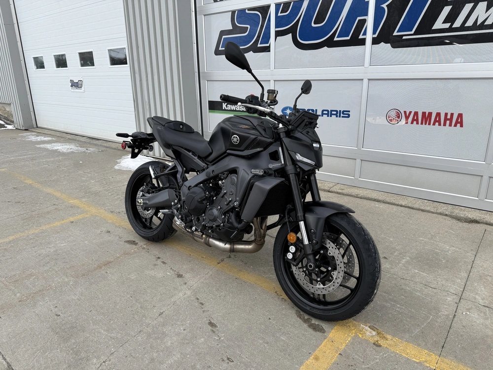 2025 Yamaha Mt-09 alt
