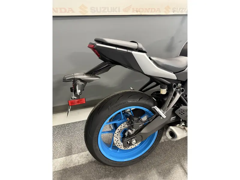 2025 Yamaha MT-07 MT7 thumbnail 6