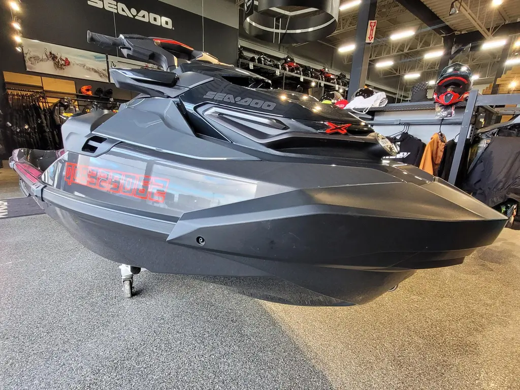 2022 Sea-Doo/BRP RXT-X 300 W/TECH PKG - RXT-X 300 W/TECH PKG