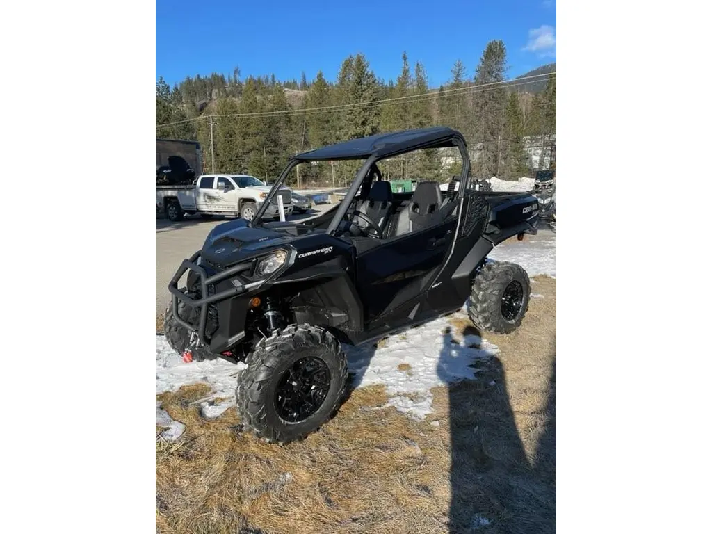 2025 Can-Am Commander XT 700