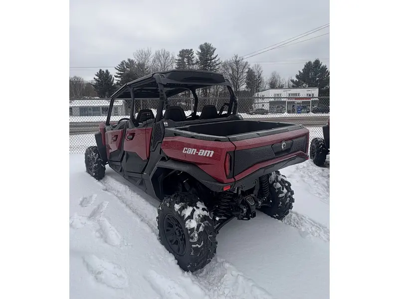 2025 Can-Am COMM MAX XT 64 1000R 6KSB