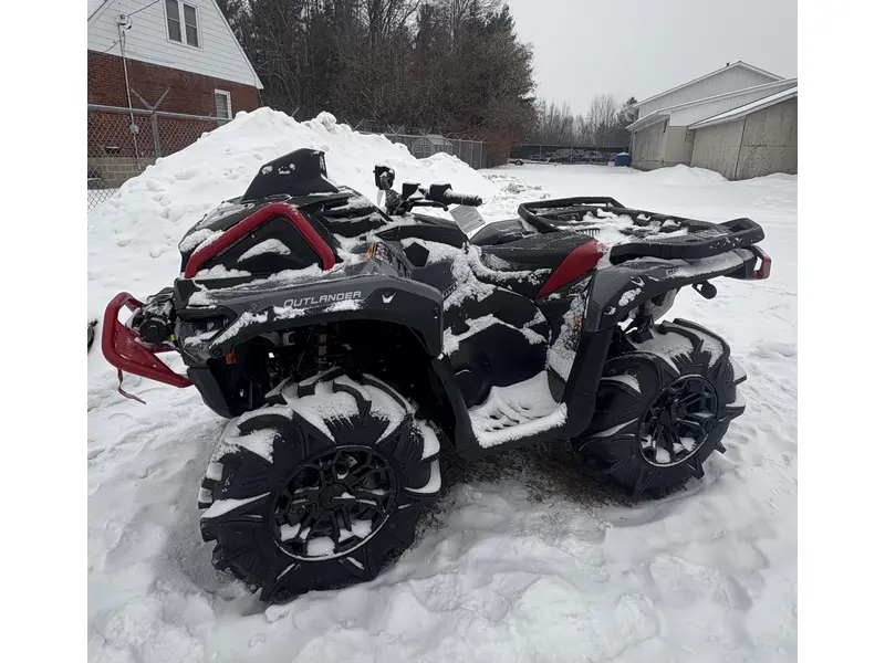 2025 Can-Am OUT XMR 850 4KSA