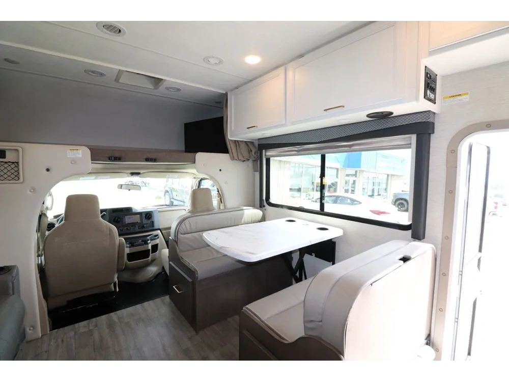 Thor Four Winds 27r 2024 alt