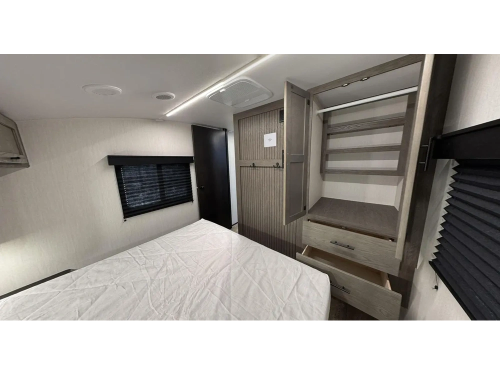 Arctic Wolf 278bhs 2025 alt