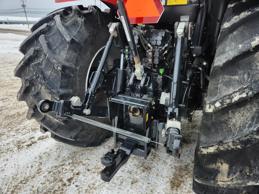 2022 Case IH Puma 185 CVX