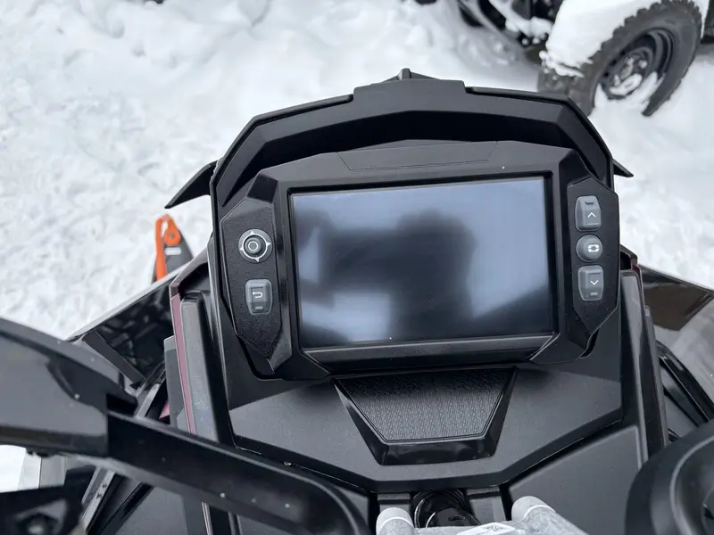 2025 Polaris Switcheback assault 9R