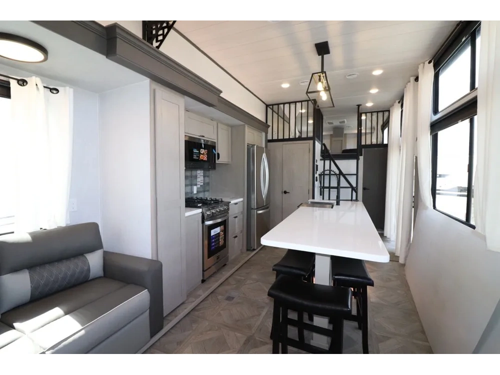 Forest River Salem Villa 44view 2024 alt