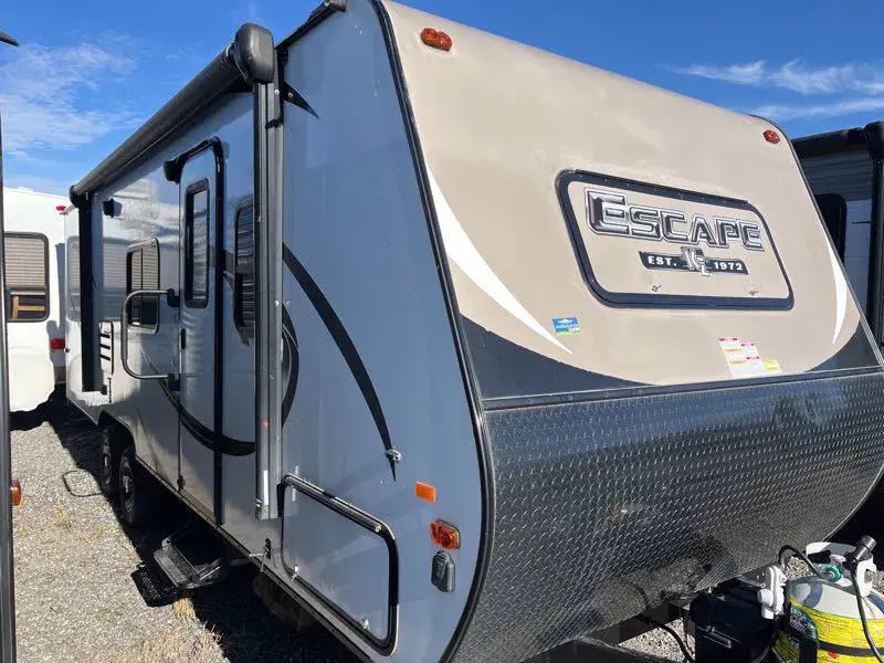 KZ ESCAPE 2018 - TRAVEL TRAILER