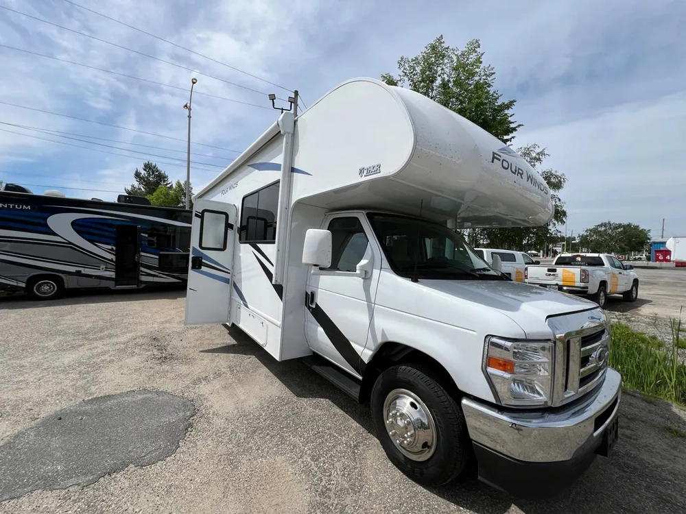 Thor Four Winds 27r 2024 alt