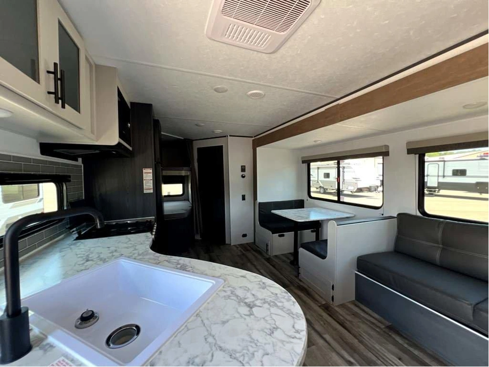 Dutchmen Colorado 26bhc 2026 alt