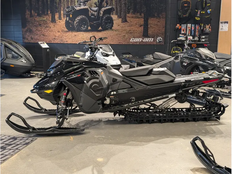 2025 Ski-Doo SUMMIT X w/ EXPERT Pkg 154 850 E-TEC Turbo R PowderMax X-Light 3.0" SHOT  w/ 10.25" Touchscreen