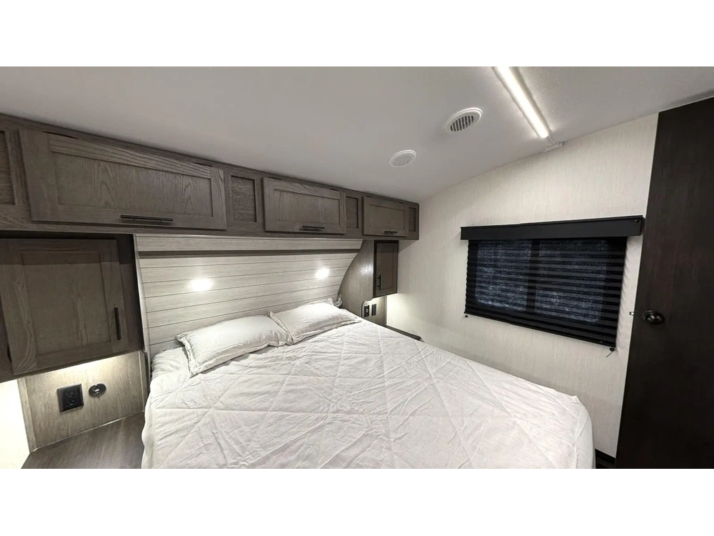 Arctic Wolf 278bhs 2025 alt