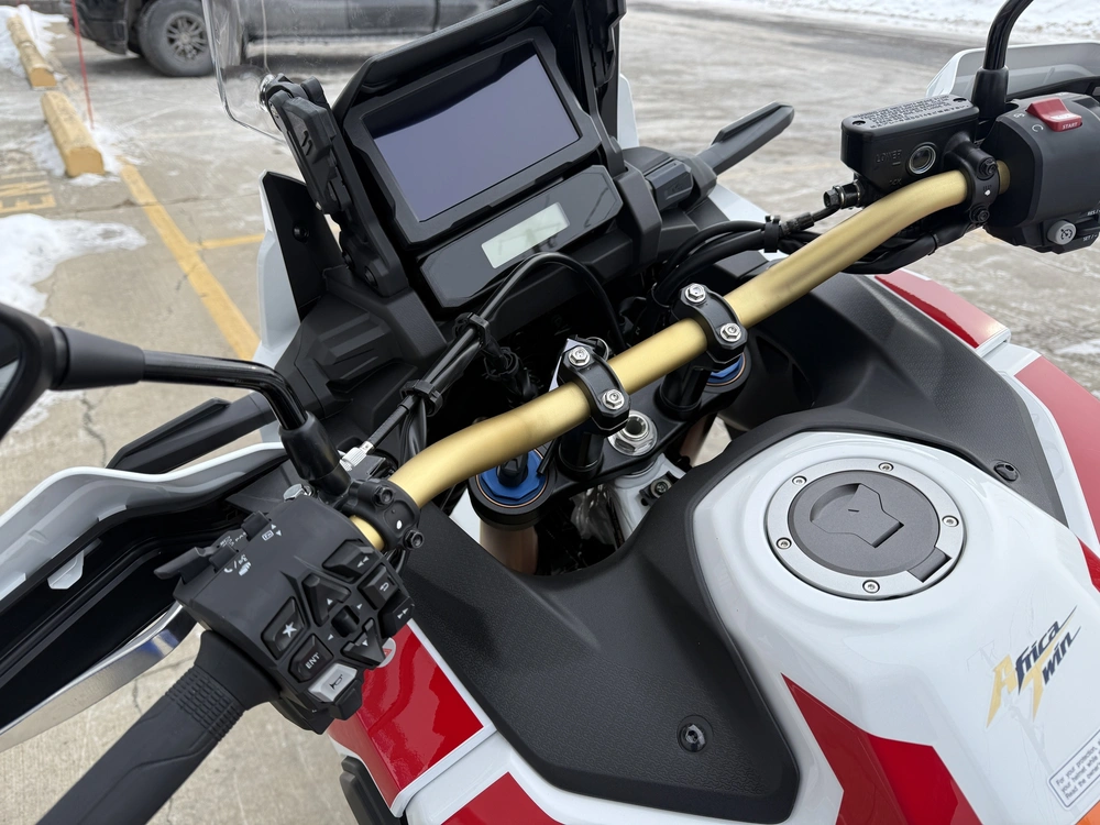 Honda Africa Twin Adventure Sports Es 2025 alt