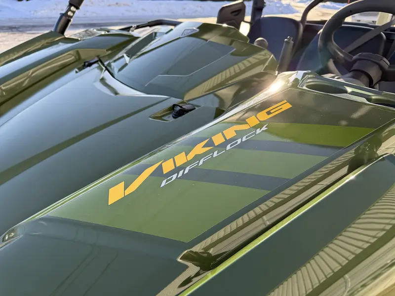 2025 Yamaha Viking EPS thumbnail 9