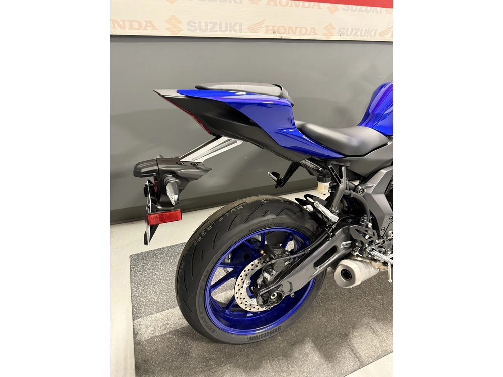 Yamaha Yzf-r7 Yzf-r7 Abs 2025 alt