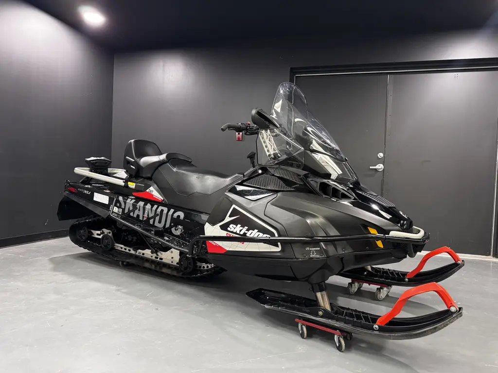 2016 Ski-Doo SKANDIC SWT 24 POUCE 900 ACE