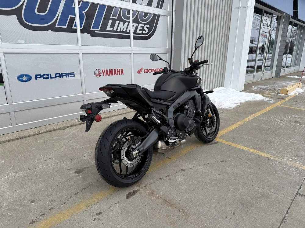 2025 Yamaha Mt-09 alt