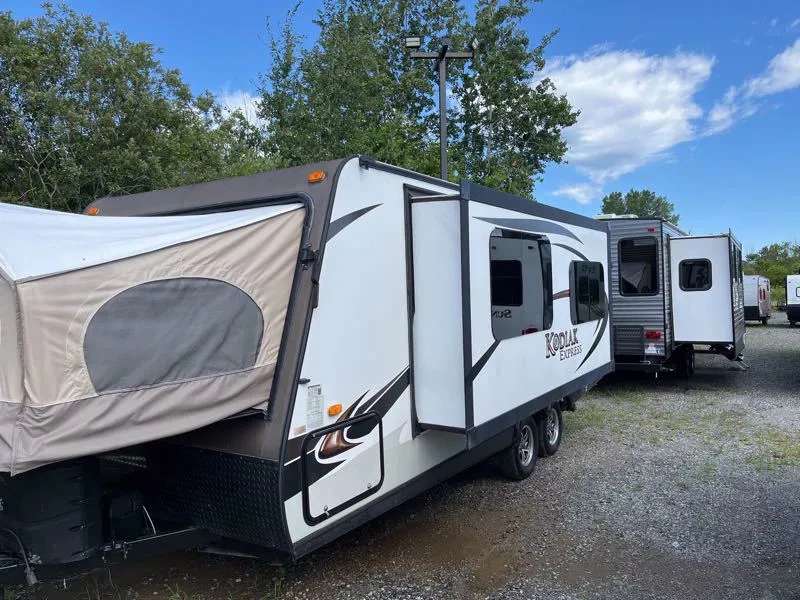 2014 Dutchmen Kodiak Hyb 216 alt