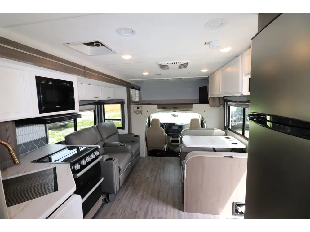 Thor Four Winds 27r 2024 alt