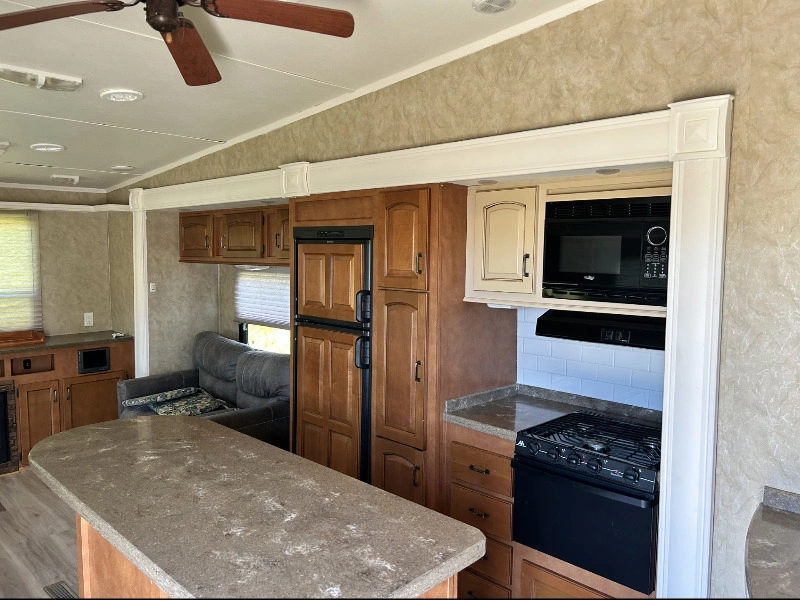 2013 Gulfstream Cayontrail 33fret alt