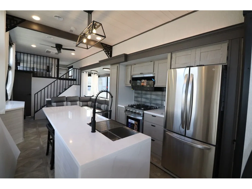 Forest River Salem Villa 44view 2024 alt