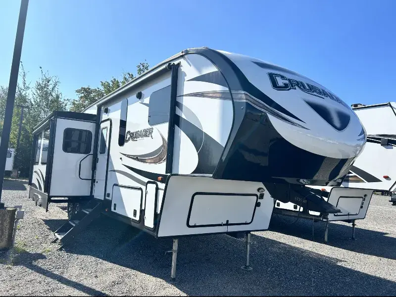 2018 Primetime CRUSADER 337QBH