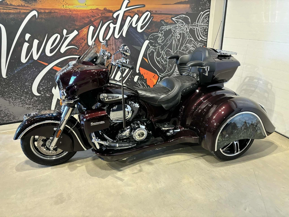 Indian Trike Roadmaster Maroon Metallic / Crimson Metallic 2022 alt