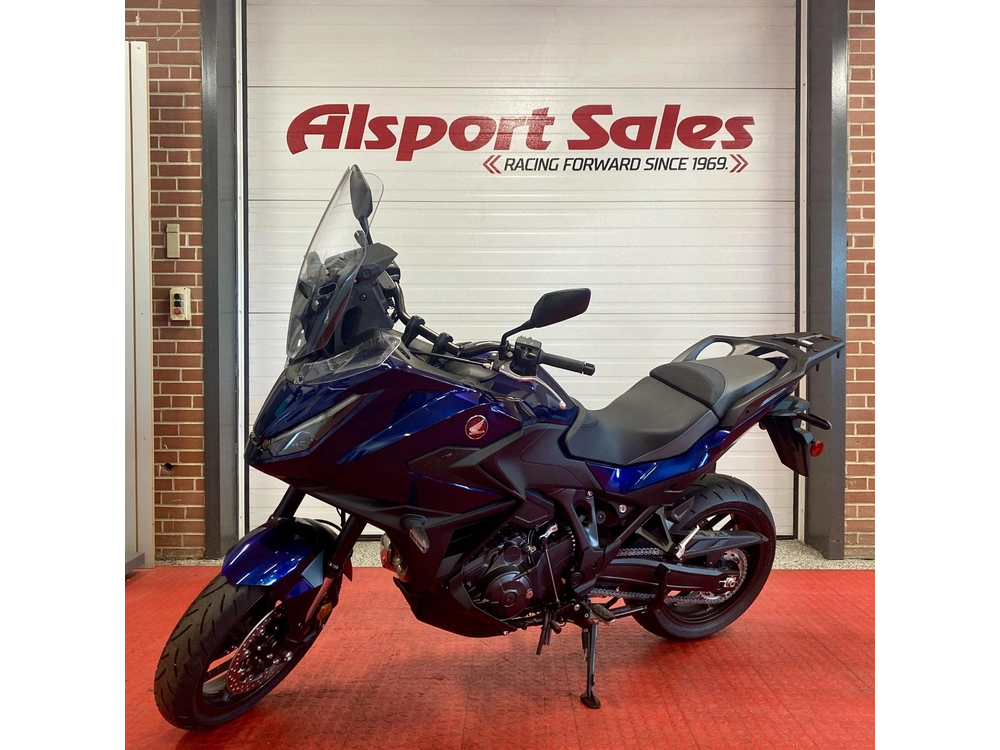 2025 Honda Nt1100 alt