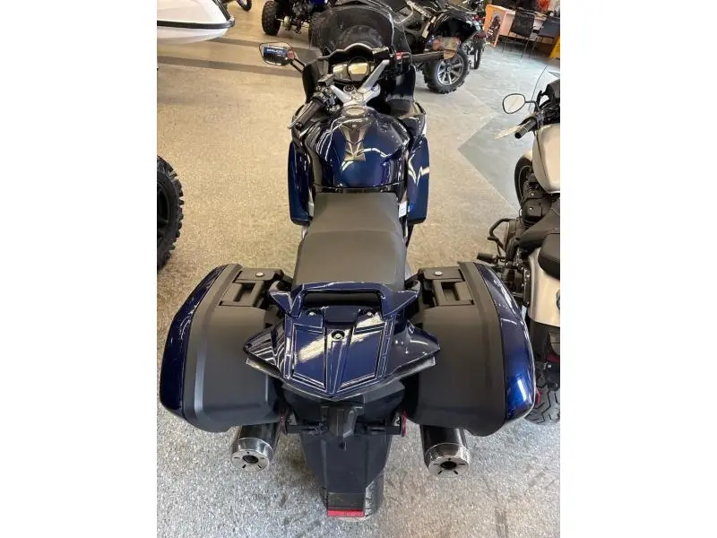 2024 Yamaha FJR 1300 thumbnail 3