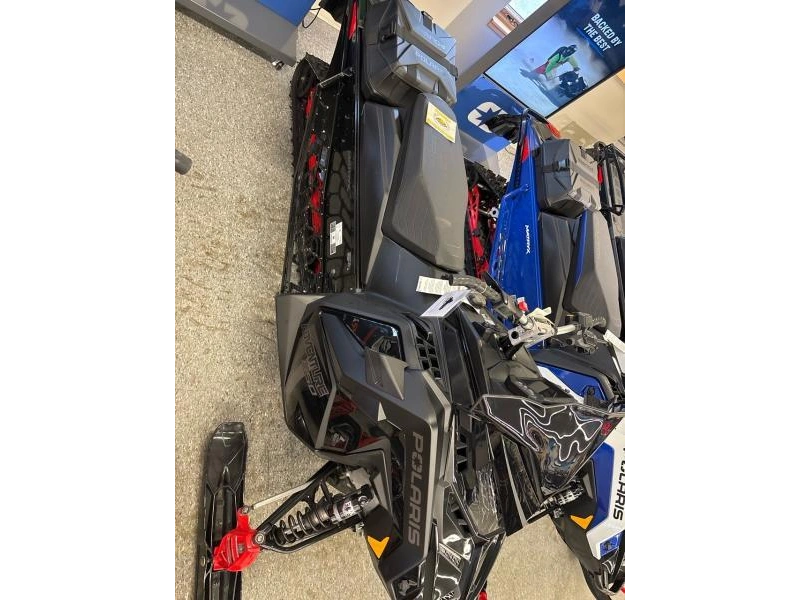 2023 Polaris 650 Indy Adventure 137 alt