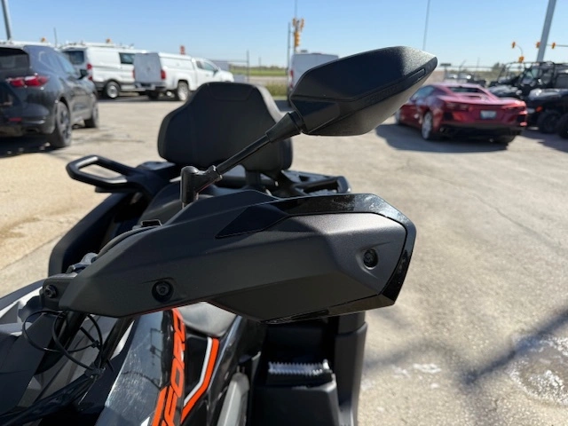 2023 Cfmoto Cforce 600 Touring alt